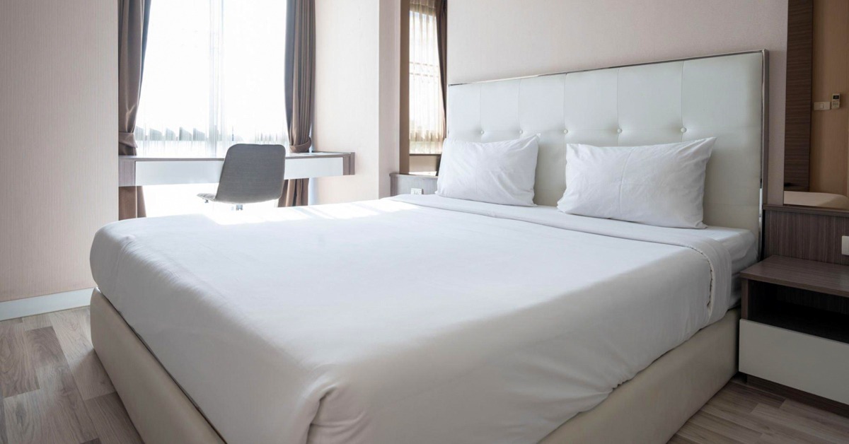The Essence of Comfort: Unveiling the Magic of Flat Sheets